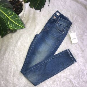 •Mother• Birds of Paradise Ankle Frayed Jeans